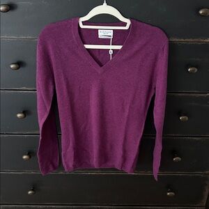 KILTANE Scottish Cashmere  Deep Purple V-Neck Sweater